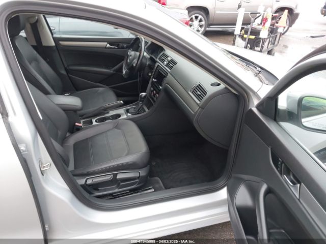 1VWBV7A39FC031487 Volkswagen Passat 2.0l Tdi Se