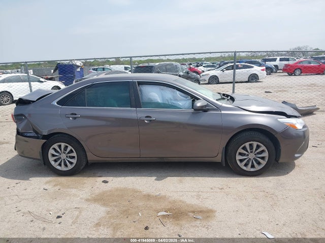 4T1BF1FK4HU410709 Toyota CAMRY LE