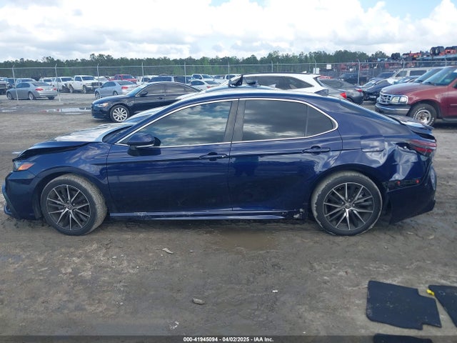 4T1T11AK4NU673773 Toyota CAMRY SE