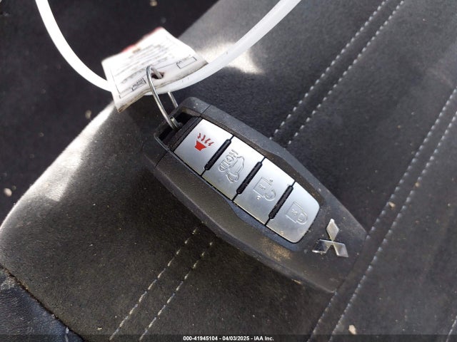 JA4J3UA81PZ007966 Mitsubishi 2023
