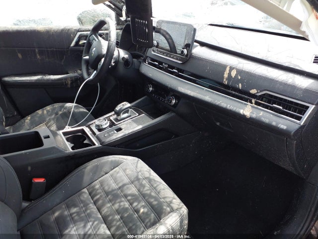 JA4J3UA81PZ007966 Mitsubishi 2023