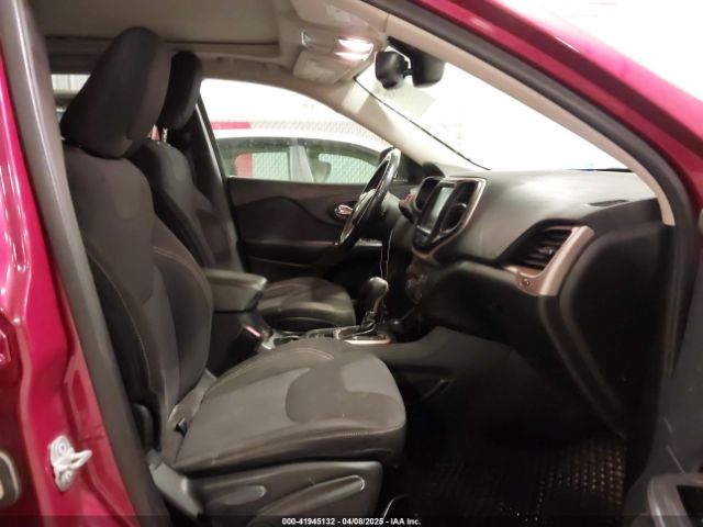 1C4PJMCB4FW687618 Jeep Cherokee Latitude