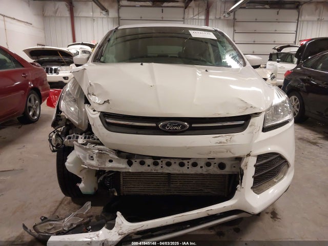 1FMCU0G93GUC75141 Ford ESCAPE SE