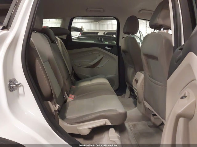 1FMCU0G93GUC75141 Ford ESCAPE SE