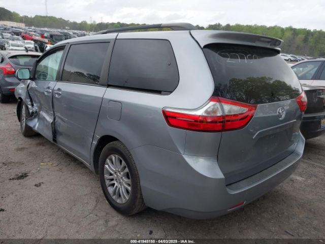 5TDYK3DC9FS659350 Toyota Sienna Xle 8 Passenger