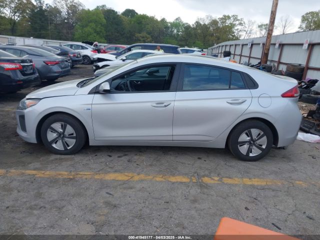 KMHC65LC2HU048243 Hyundai Ioniq Hybrid Blue