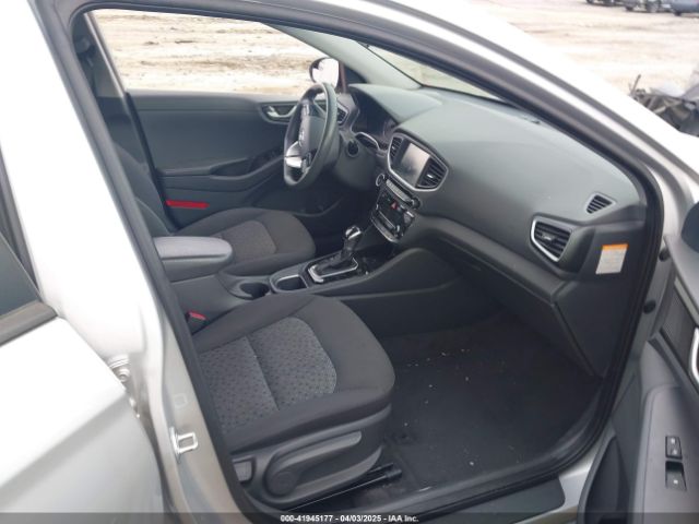 KMHC65LC2HU048243 Hyundai Ioniq Hybrid Blue