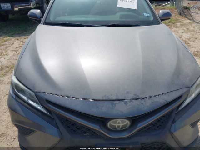 4T1B11HK3JU031721 Toyota CAMRY SE