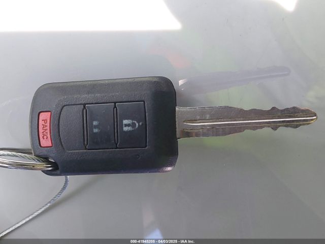 JA4AP3AU7JZ001723 Mitsubishi Outlander Sport 2.0 Es