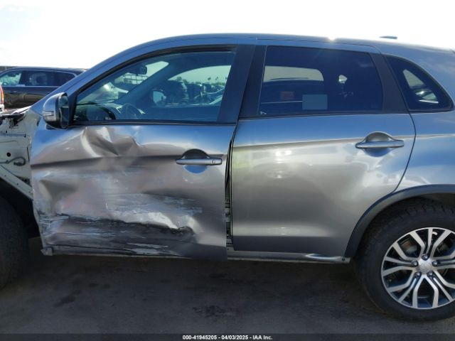 JA4AP3AU7JZ001723 Mitsubishi Outlander Sport 2.0 Es