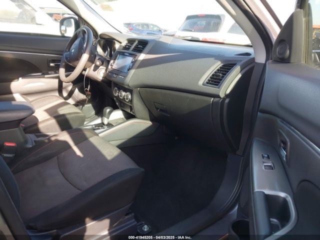 JA4AP3AU7JZ001723 Mitsubishi Outlander Sport 2.0 Es