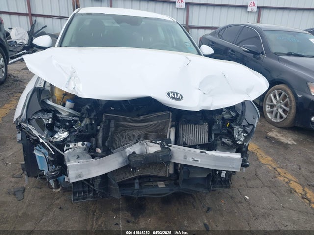 5XXG14J22MG053628 KIA K5 LXS