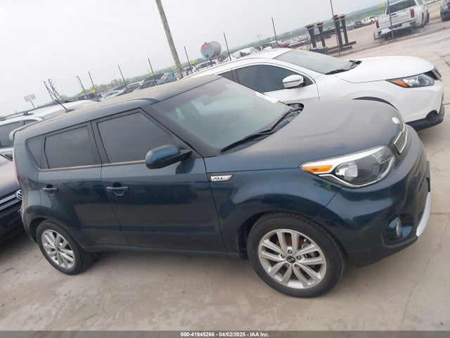 KNDJP3A50J7585957 KIA SOUL +