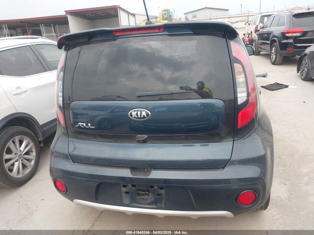 KNDJP3A50J7585957 KIA SOUL +