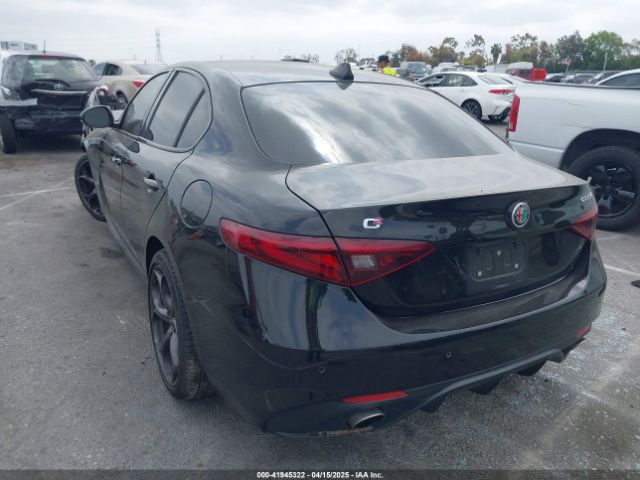 ZARFAMBN4K7605372 Alfa Romeo Giulia Ti Sport Rwd