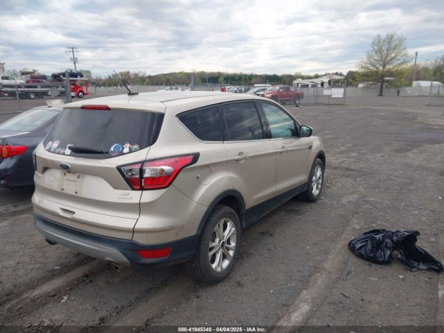1FMCU0GD5HUD08498 Ford ESCAPE SE