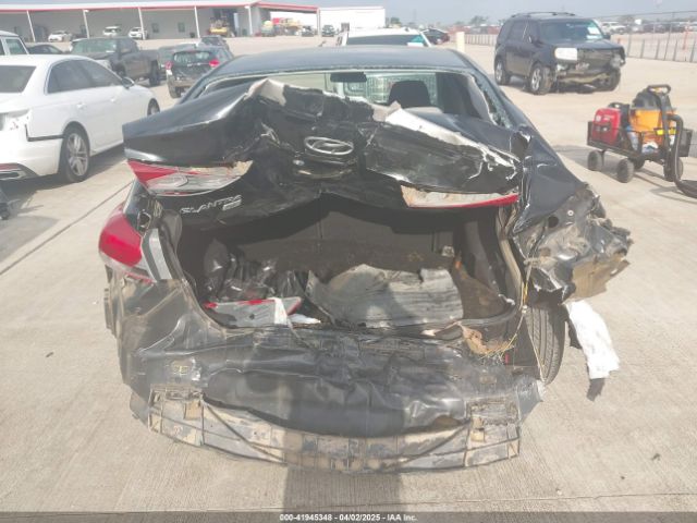 5NPD74LF0JH277787 Hyundai ELANTRA SE