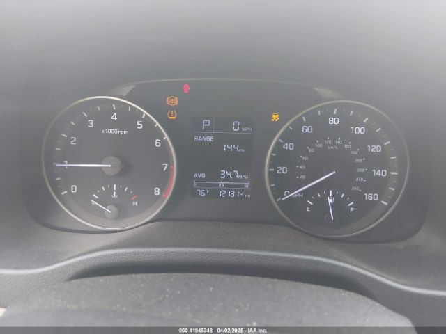 5NPD74LF0JH277787 Hyundai ELANTRA SE