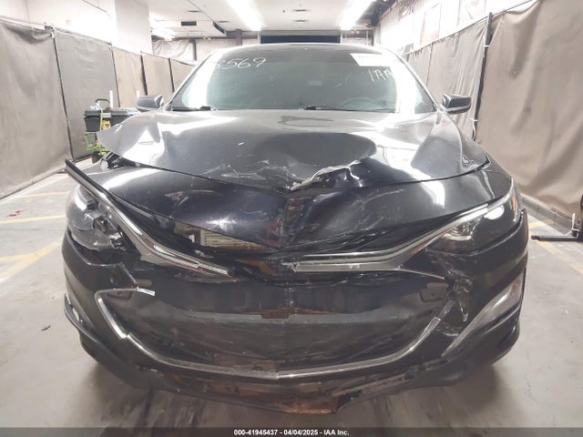 1G1ZG5ST3NF215229 Chevrolet Malibu Fwd Rs