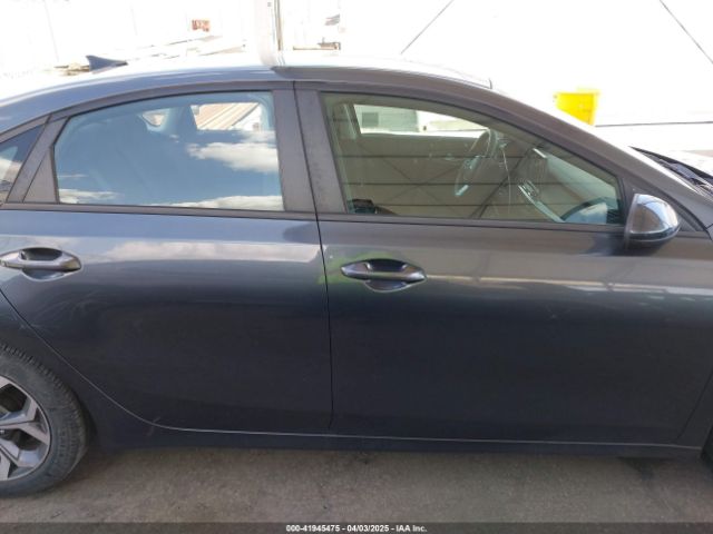 3KPF24AD9KE067221 KIA Forte Lxs