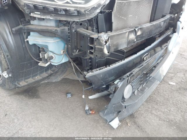 3KPF24AD9KE067221 KIA Forte Lxs