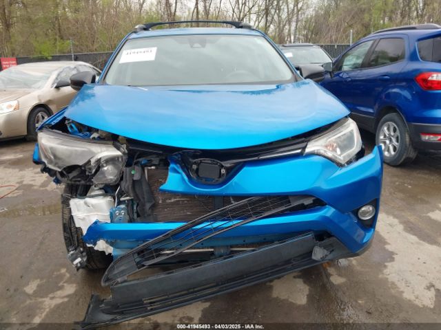 JTMBFREV2HJ151363 Toyota RAV4 LE