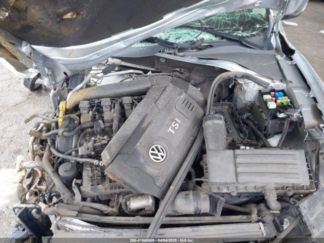 1VWAT7A34FC014579 Volkswagen Passat 1.8t Wolfsburg Edition