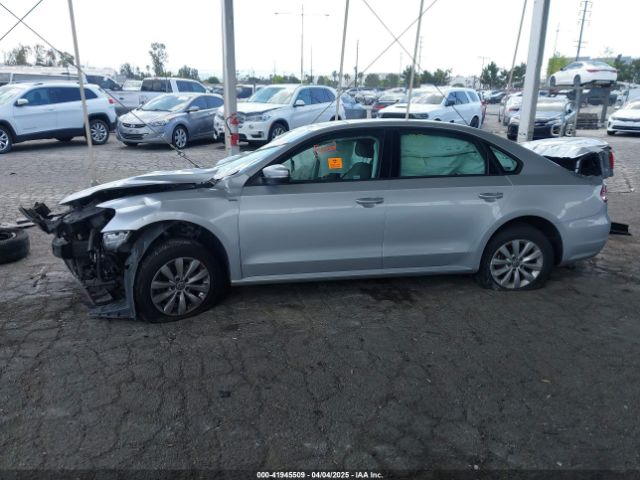 1VWAT7A34FC014579 Volkswagen Passat 1.8t Wolfsburg Edition