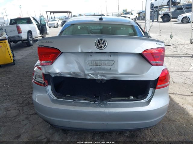 1VWAT7A34FC014579 Volkswagen Passat 1.8t Wolfsburg Edition
