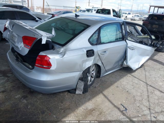 1VWAT7A34FC014579 Volkswagen Passat 1.8t Wolfsburg Edition