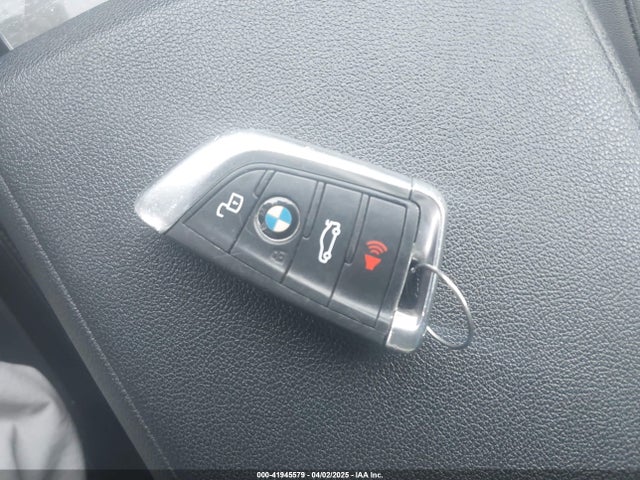 3MW5R7J05L8B22217 BMW 330i Xdrive
