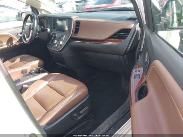 2018 TOYOTA SIENNA 5TDDZ3DC6JS199051 Photo 4