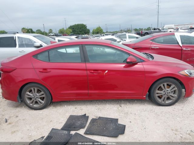 5NPD84LF2JH309765 Hyundai ELANTRA SEL