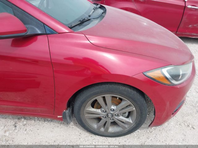5NPD84LF2JH309765 Hyundai ELANTRA SEL