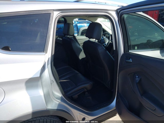 1FMCU0J94GUB11776 Ford Escape Titanium