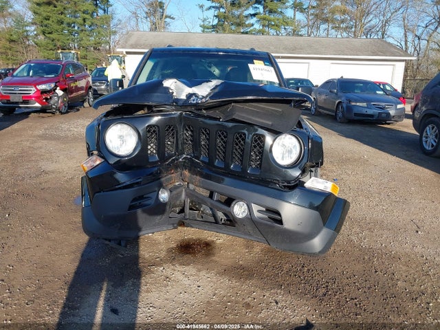 1C4NJPBAXGD699514 Jeep Patriot Sport