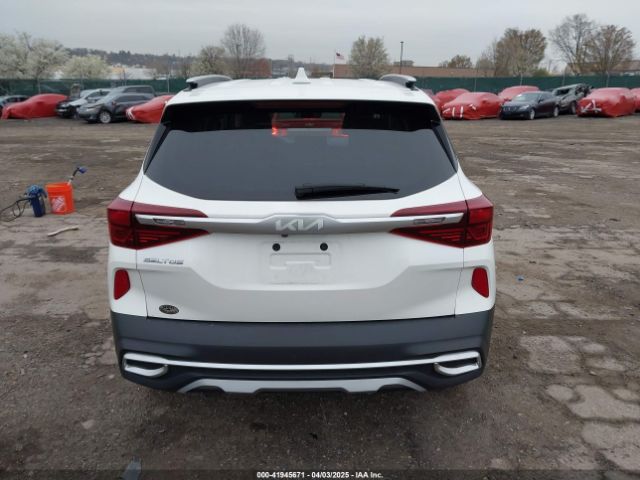 KNDERCAA6N7271678 KIA SELTOS EX