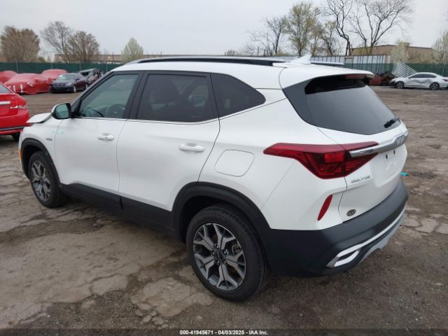 KNDERCAA6N7271678 KIA SELTOS EX