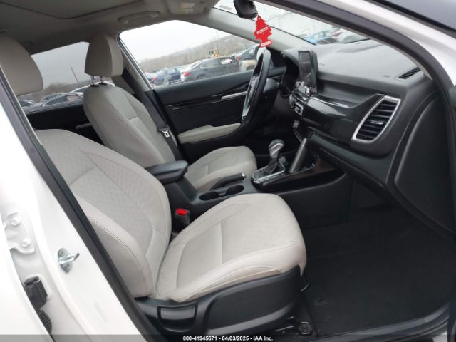 KNDERCAA6N7271678 KIA SELTOS EX