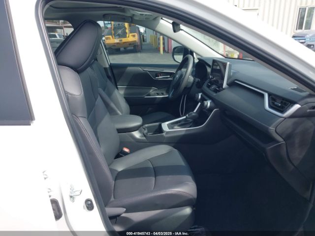 2T3C1RFV1RW341661 Toyota Rav4 Xle Premium