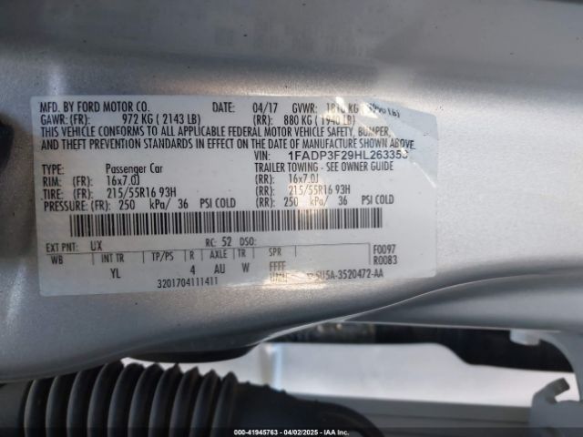 1FADP3F29HL263353 Ford FOCUS SE