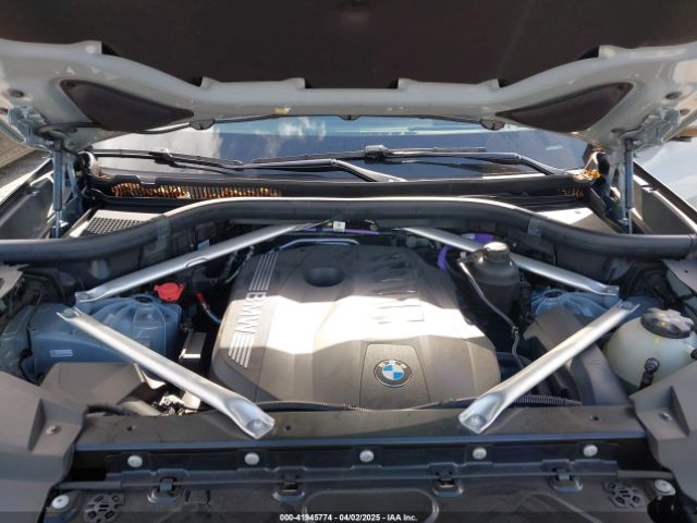5UX13EU09R9V10745 BMW X5 Sdrive40i