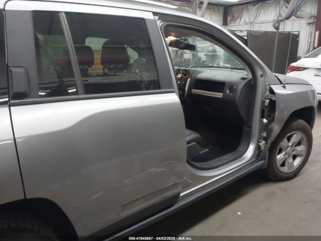 1C4NJCEA5HD117079 Jeep Compass Latitude Fwd
