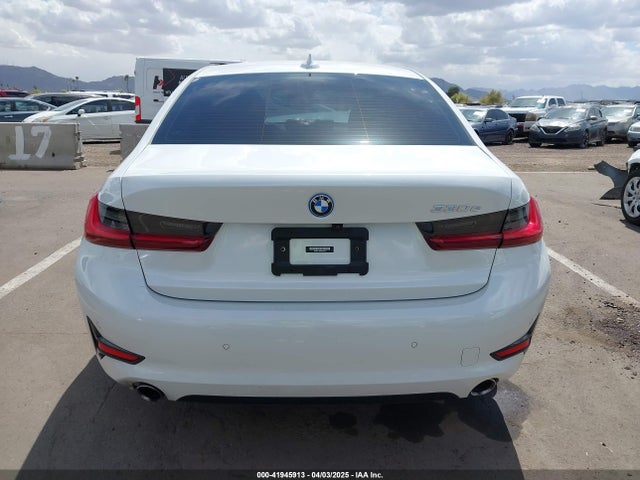 3MW5P7J03N8C32479 BMW 3 Series 330e
