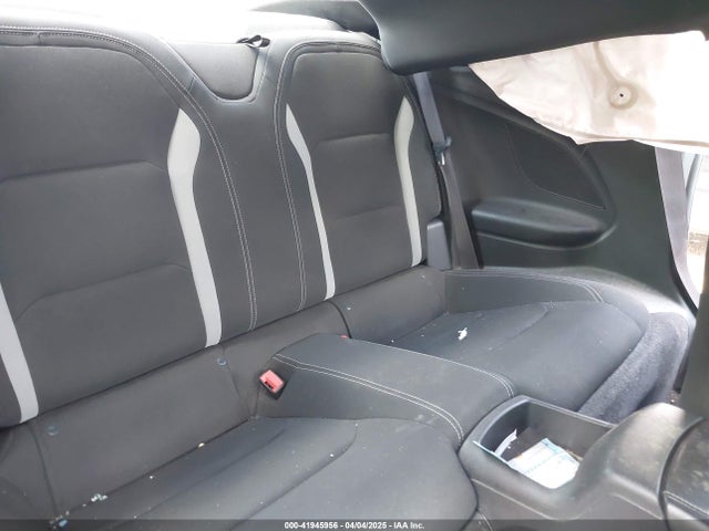 1G1FB1RS7H0111423 Chevrolet Camaro 1lt