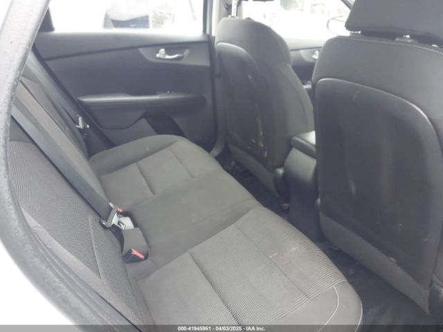 3KPF24AD0KE128438 KIA Forte Lxs