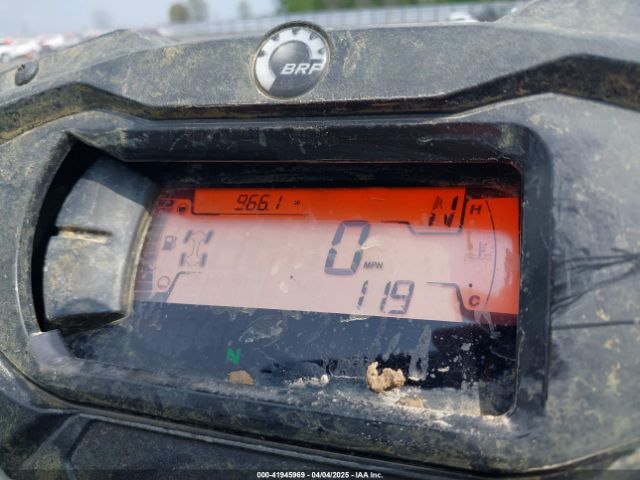 2021 CAN-AM OUTLANDER 3JBLWAT40MJ000801 Photo 6