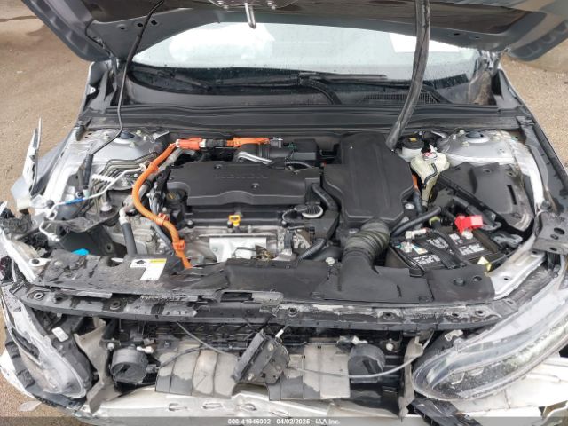 1HGCV3F94NA007073 Honda Accord Hybrid Touring