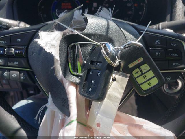 1HGCV3F94NA007073 Honda Accord Hybrid Touring