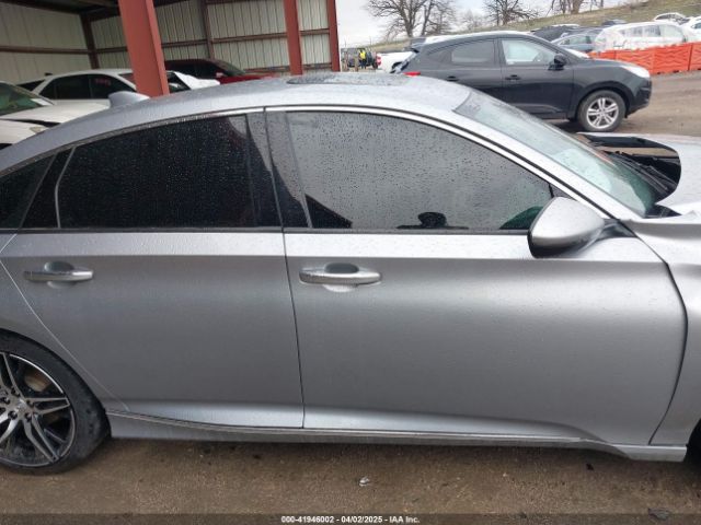 1HGCV3F94NA007073 Honda Accord Hybrid Touring